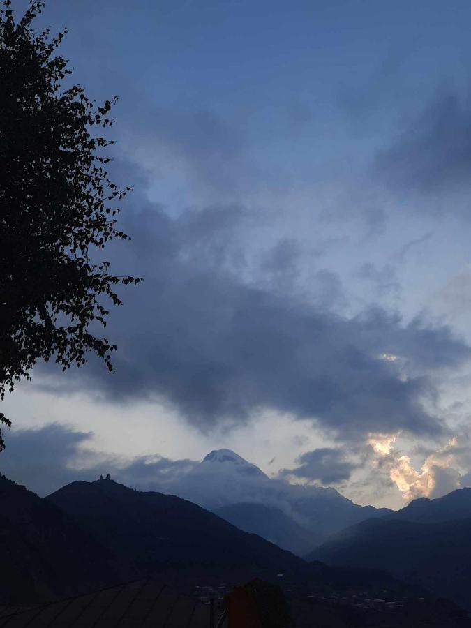 Trip Zone Kazbegi Apartment Bagian luar foto