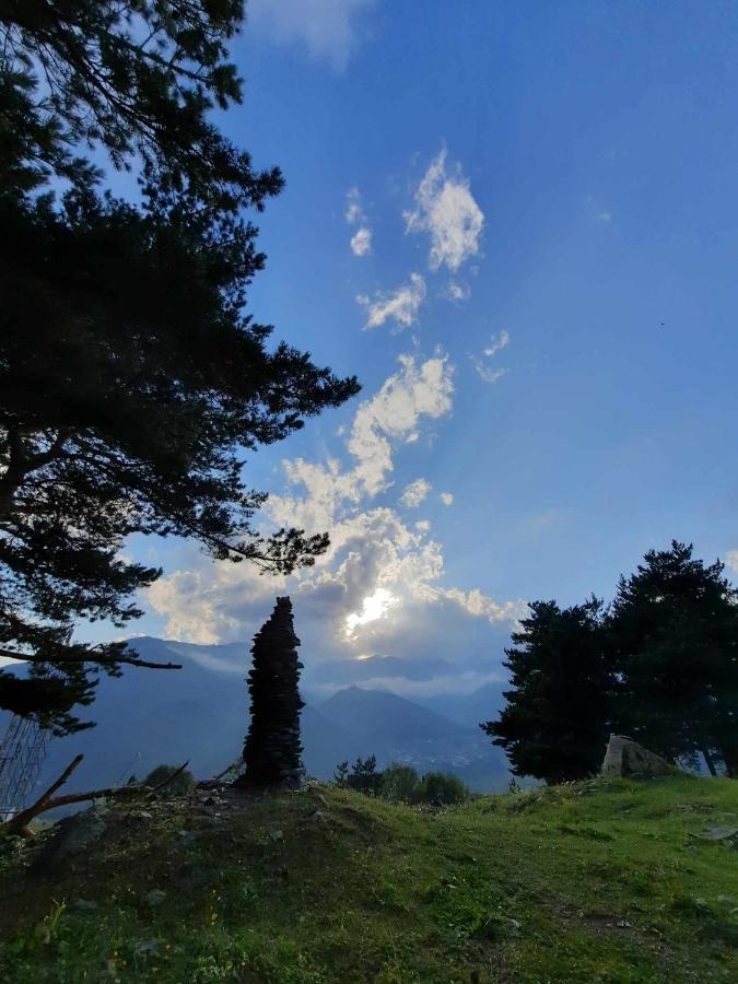 Trip Zone Kazbegi Apartment Bagian luar foto