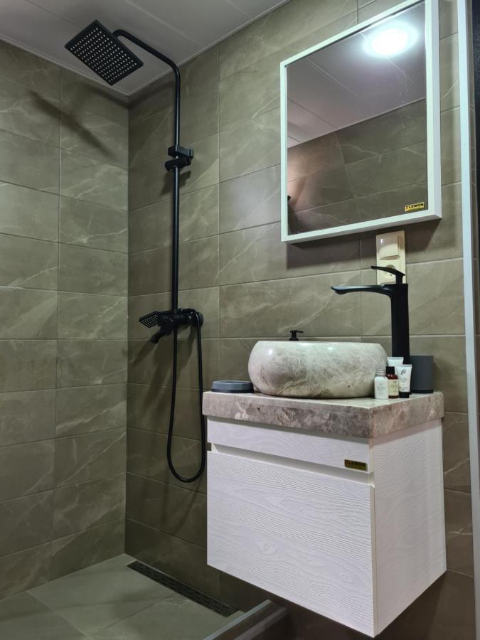 Trip Zone Kazbegi Apartment Bagian luar foto