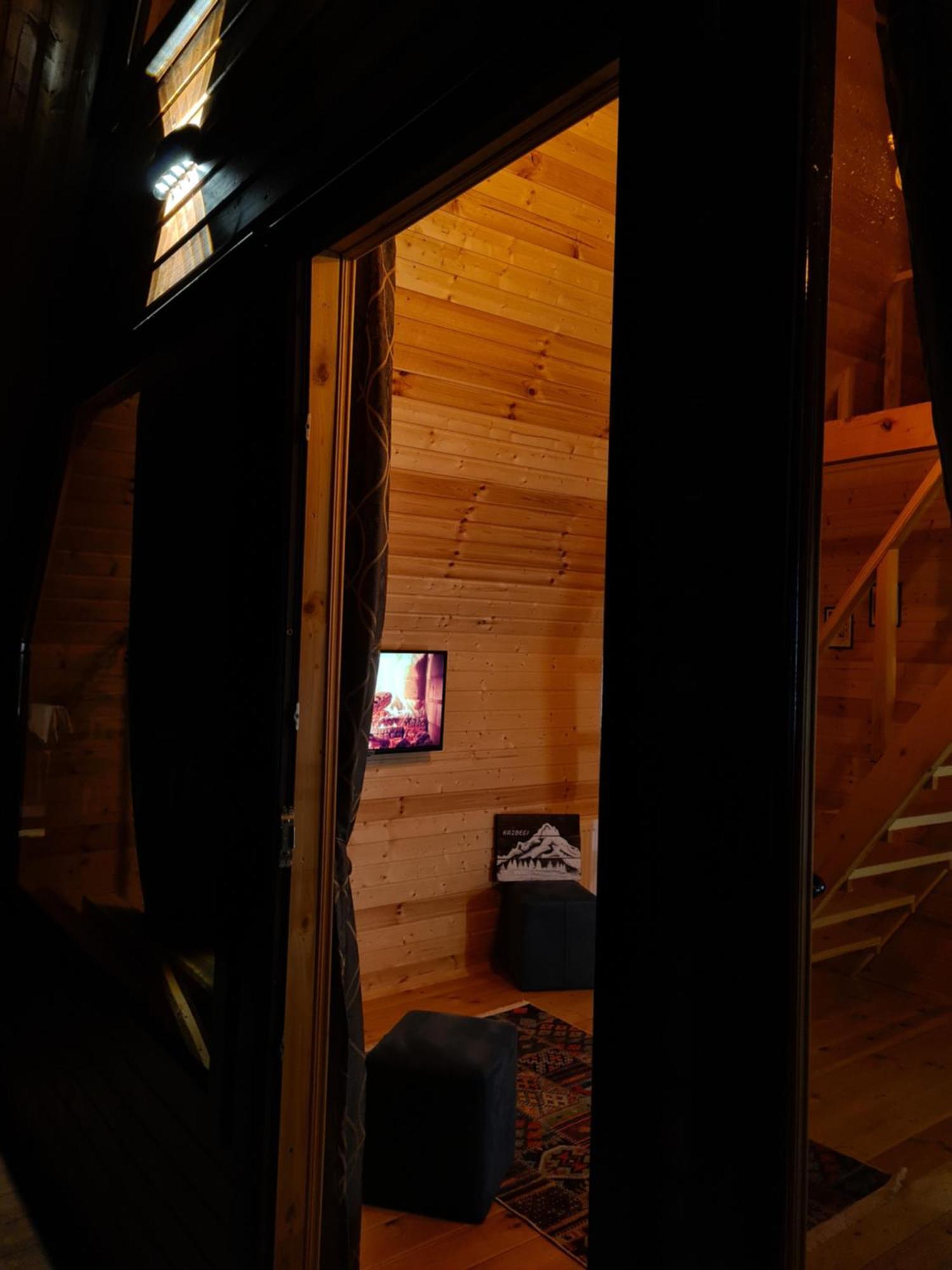 Trip Zone Kazbegi Apartment Bagian luar foto