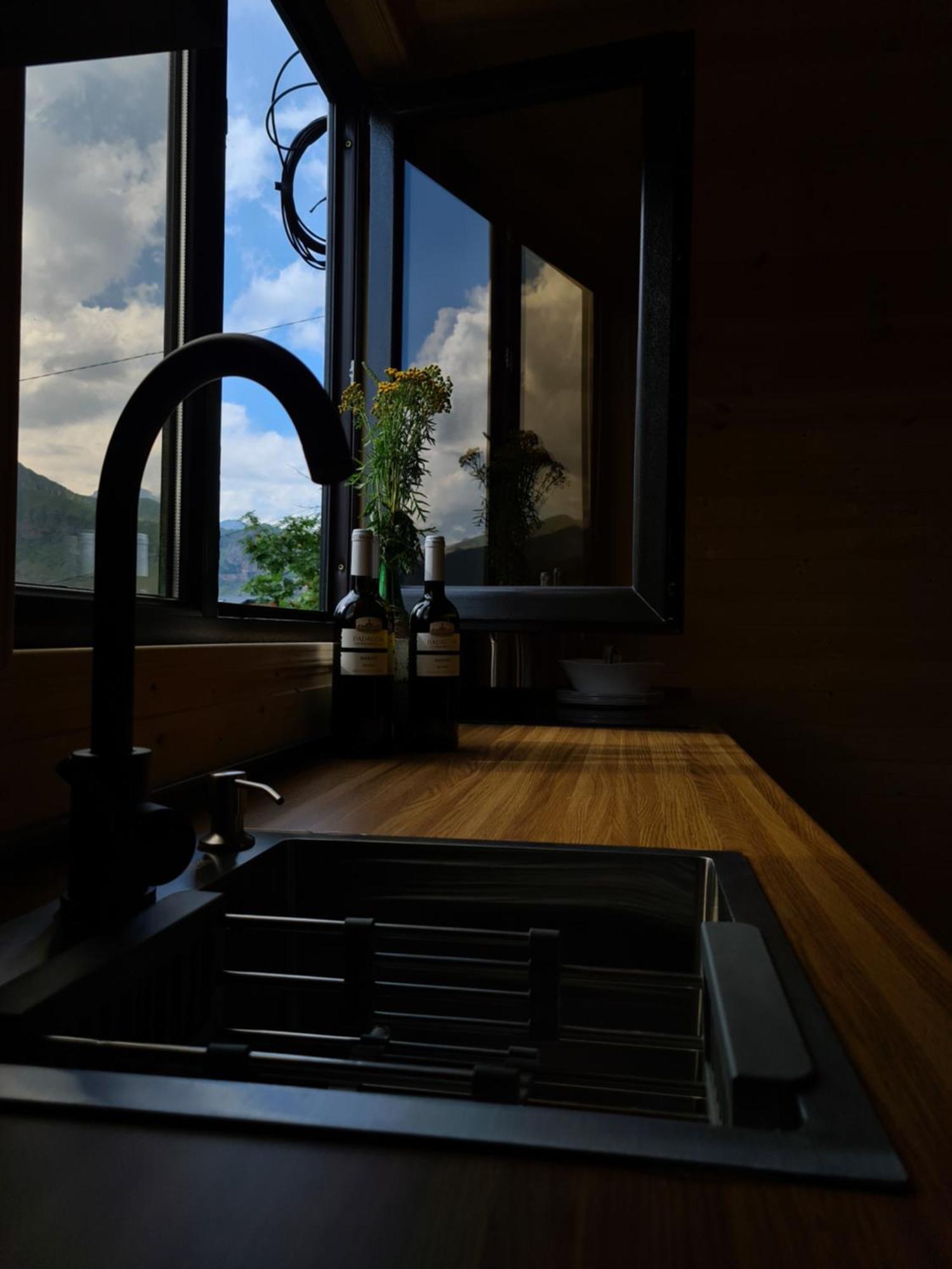 Trip Zone Kazbegi Apartment Bagian luar foto